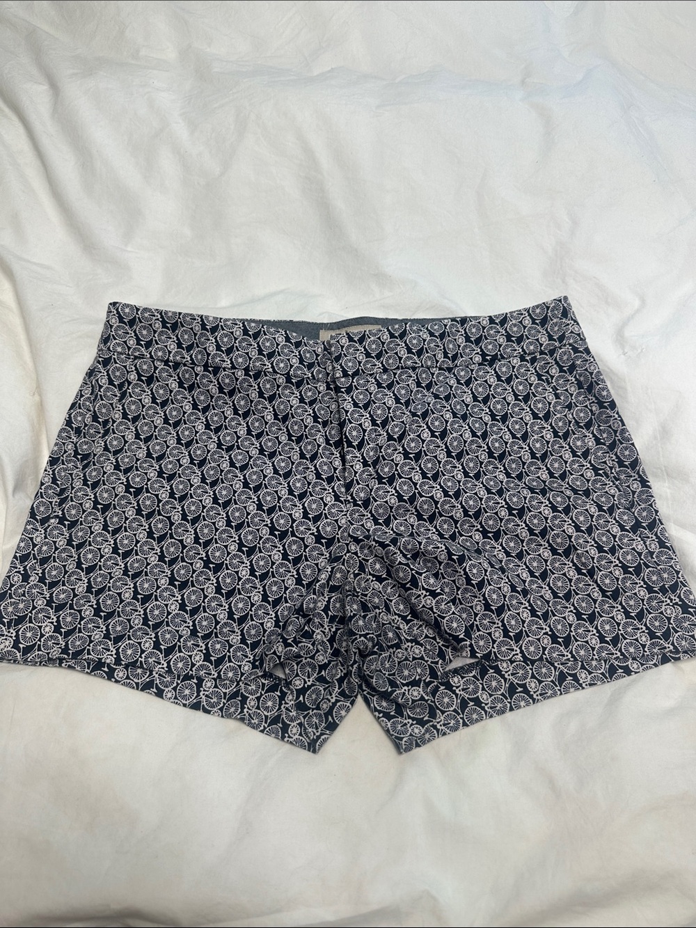 Banana Republic Hampton fit shorts